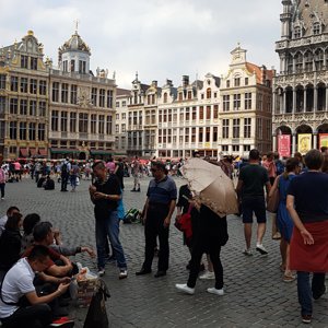 Grand Place Brussels.jpg