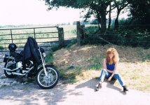 Maries 1988 Harley Softail Custom-03.jpg