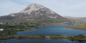 errigal from the dam..png