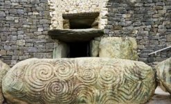 newgrange b.jpg